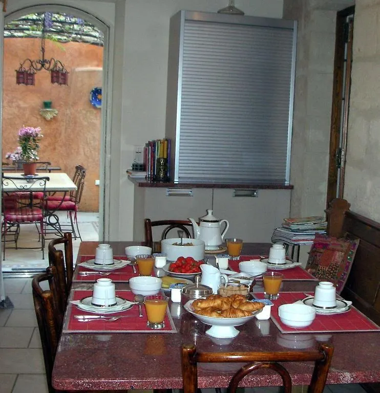 Bed & Breakfast Le Clos Du Rempart Avignon