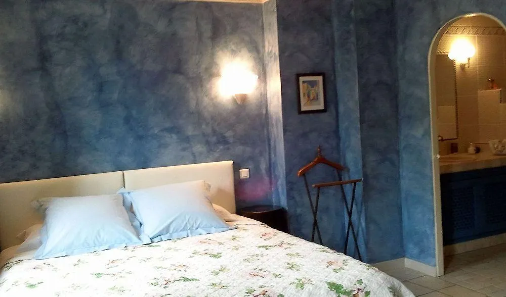 Le Clos Du Rempart Avignon 5*,