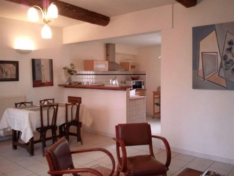 Le Clos Du Rempart Avignon Bed & Breakfast