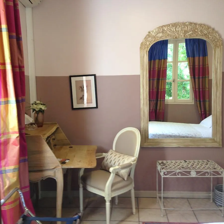 Bed & Breakfast Le Clos Du Rempart Avignon