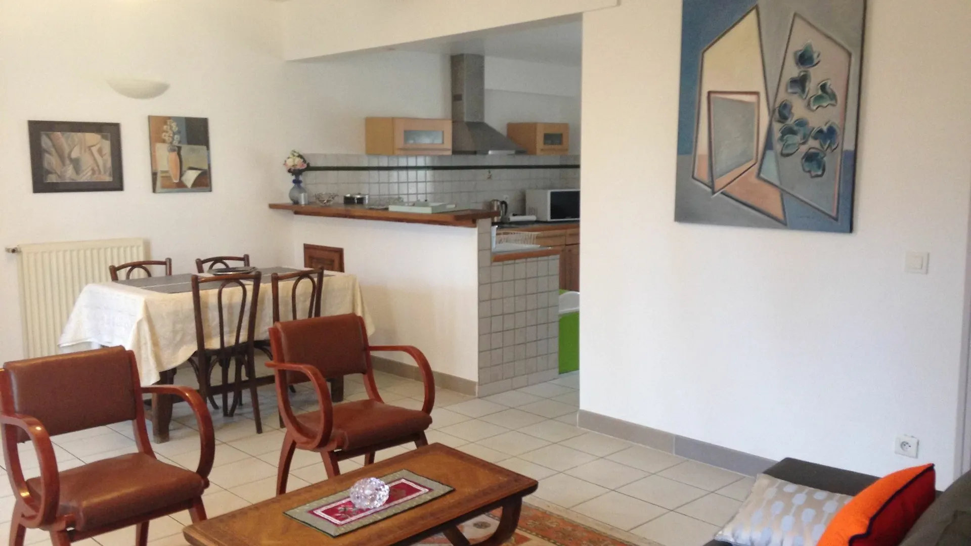Le Clos Du Rempart Avignon 5*,  France